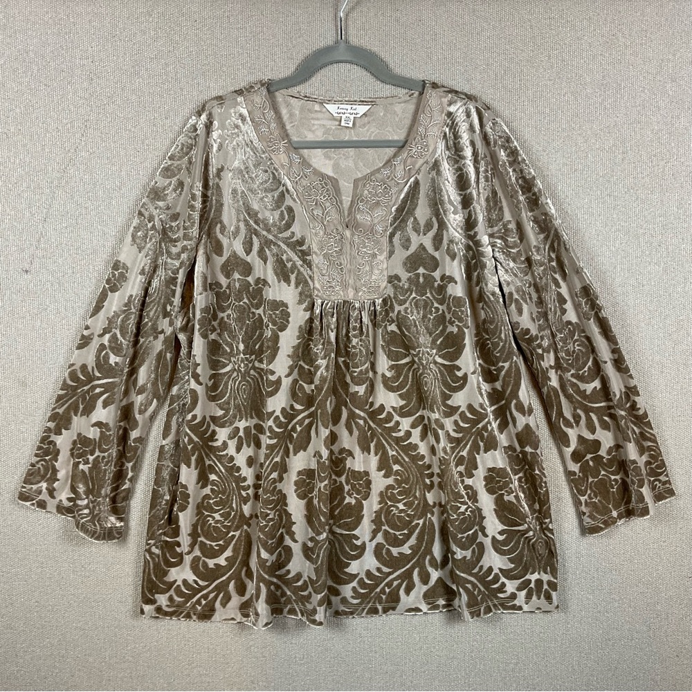 XXL Women’s Long Sleeve Tan Textured Top